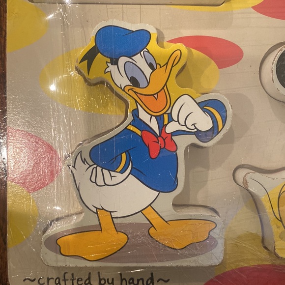 Melissa & Doug Mickey Mouse Clubhouse Wooden Figure Puzzle. - Picture 3 of 10